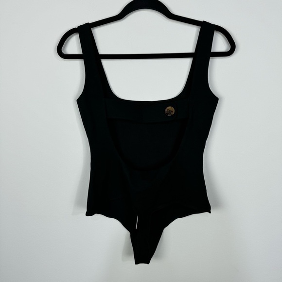 NWT LPA Revolve Open Back Black Bodysuit Size Small minimalist capsule wardrobe - Picture 2 of 5